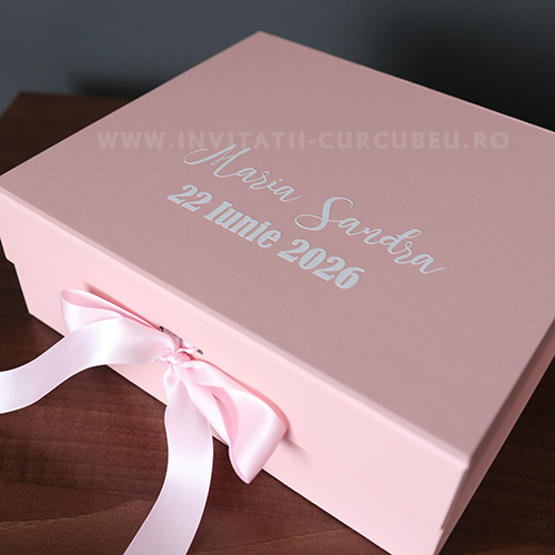 Cutie de cadou roz personalizată cu închidere magnetică - imagine 3