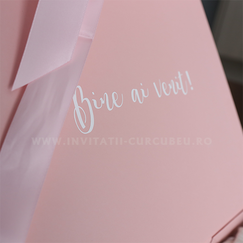 Cutie de cadou roz personalizată cu închidere magnetică - imagine 6